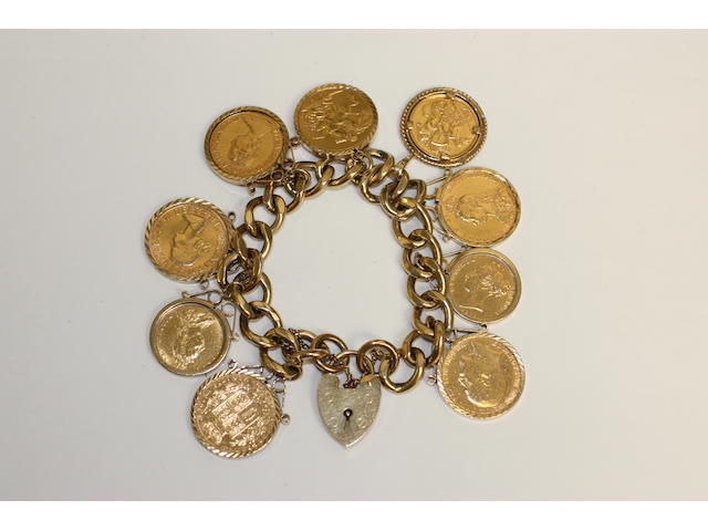 A 9ct gold curb-link bracelet