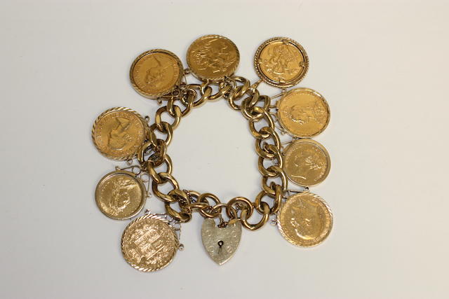 A 9ct gold curb-link bracelet