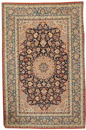 An Isfahan rug, Central Persia, circa 1940, 7 ft 9 in x 5 ft (236 x 154 cm) very good condition image 1