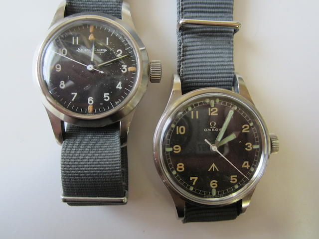 A lot of two military wristwatches