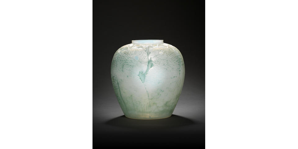 Ren&#233; Lalique 'Alicante' a Vase, design 1927