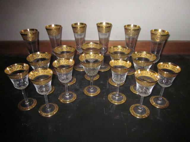 A large collection of St Louis 'thistle gold' pattern glasswares