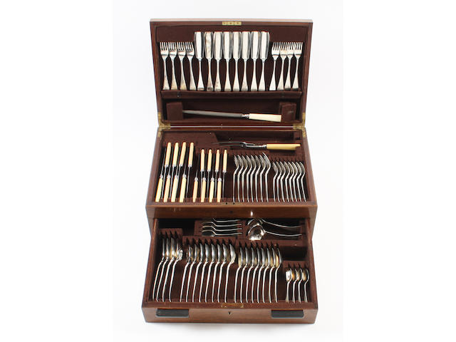 A canteen of silver Irish rib pattern flatware for eight place settings By Mappin & Webb, London, 1945-46,  (80)