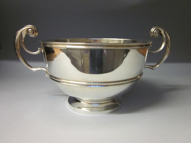 An Edwardian silver rose bowl, London 1902,