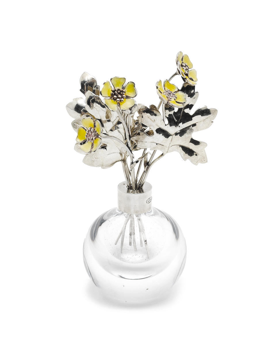 SARAH JONES: A miniature silver and enamel bouquet of flowers in silver mounted glass vase London 1981 / 1982, together with a pair of salts and spoons, by Sarah Jones, London 1985 / 1986