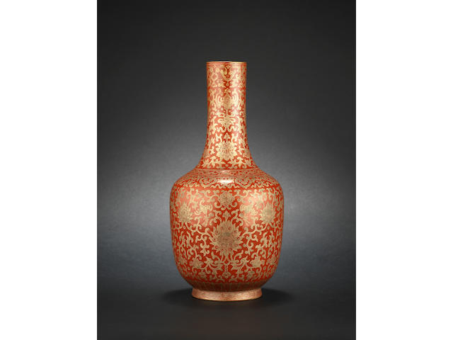 A scarlet-red ground vase Jiaqing six-character mark
