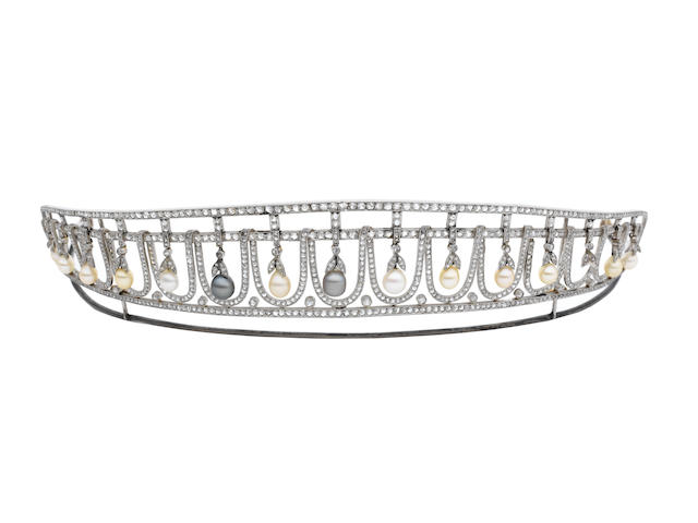 A pearl and diamond tiara (illustrated above)