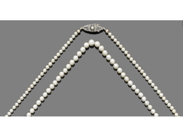 A natural pearl necklace