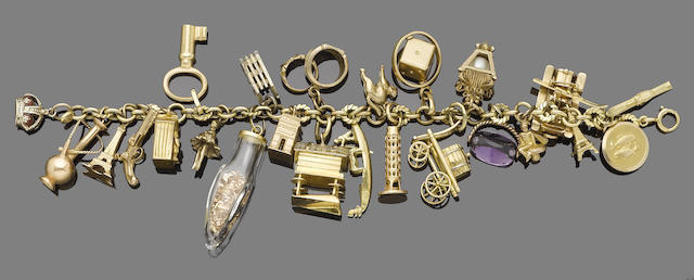 Bonhams : A gold charm bracelet