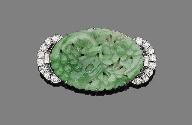 Bonhams : A jade and diamond brooch
