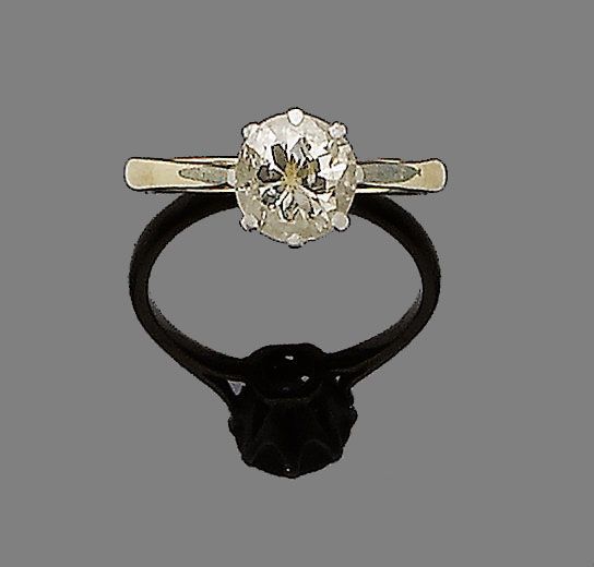 A diamond single stone ring,