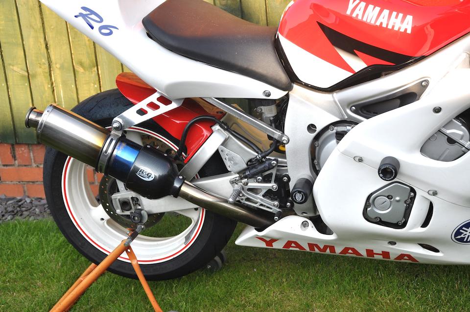 2002 Yamaha 599cc YZF-R6 Racing Motorcycle Frame no. JYARJ036000012474 Engine no. J502E0057985