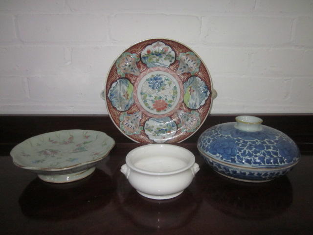 A collection of Chinese ceramics late 19th/20th Century in date