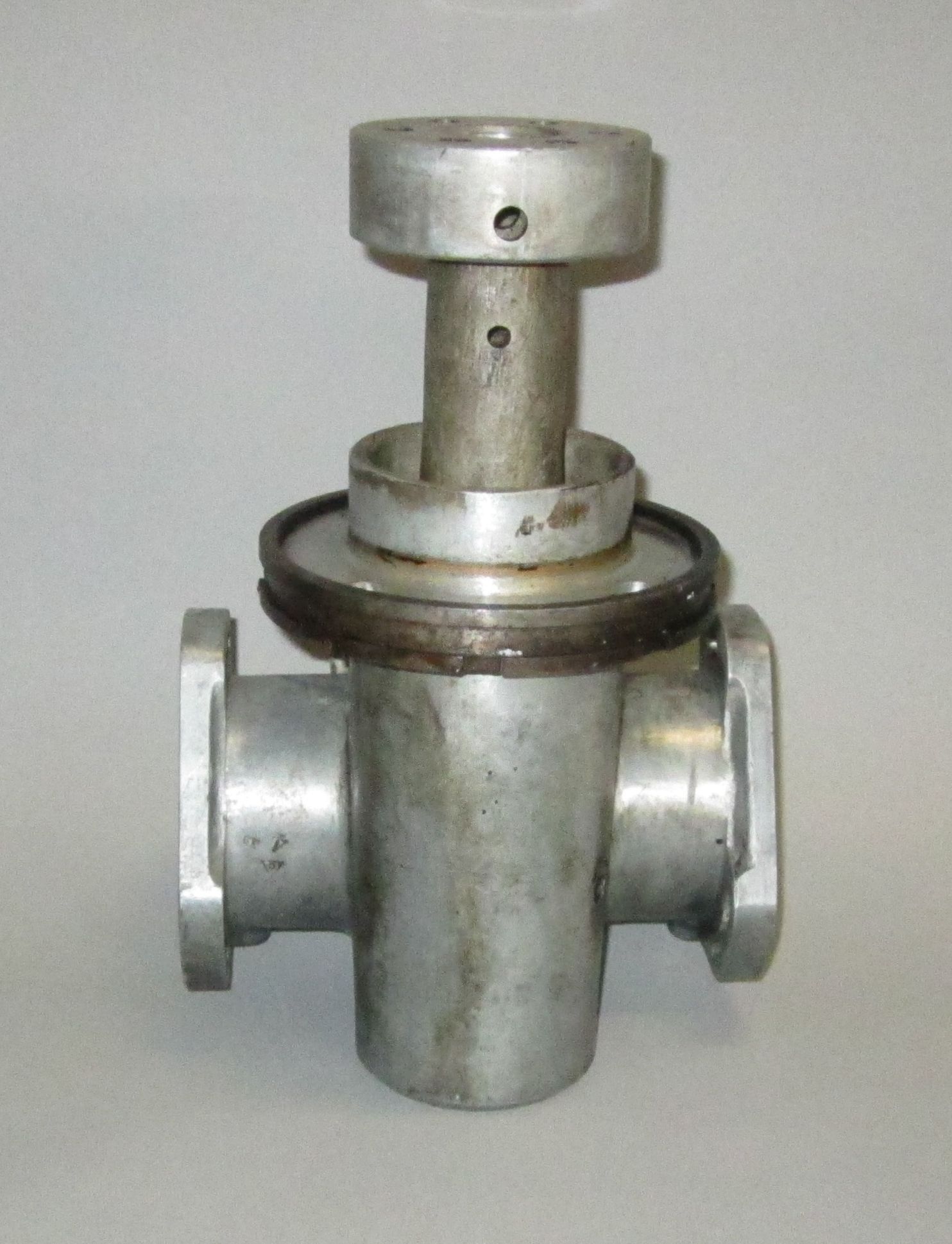 Turret Casing Bonhams Cars : A 3 Litre Bentley turret-type magneto and camshaft drive ...