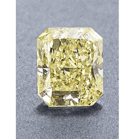 An unmounted yellow diamond