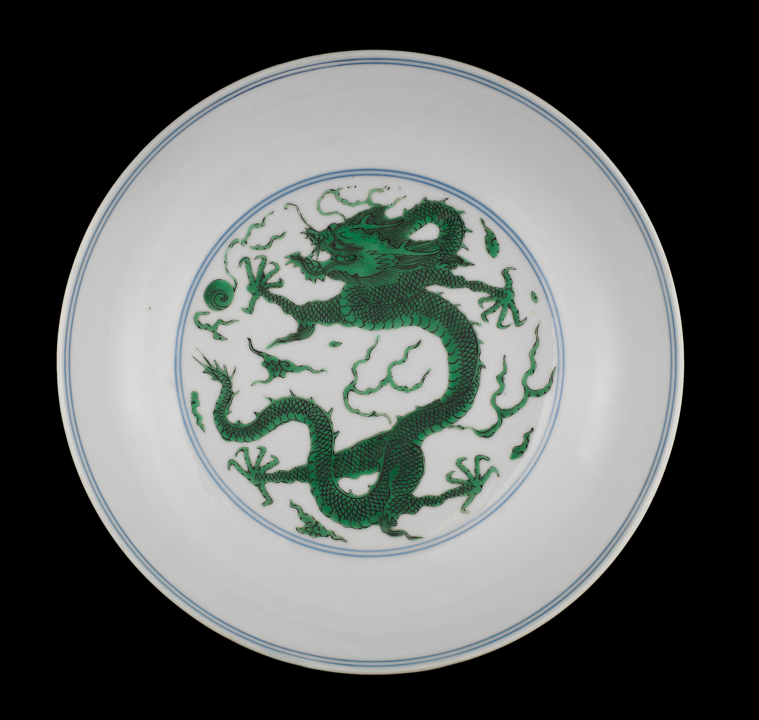 An anhua-decorated and green-enamelled 'dragon' dish