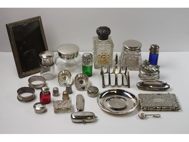 Assorted silver items,