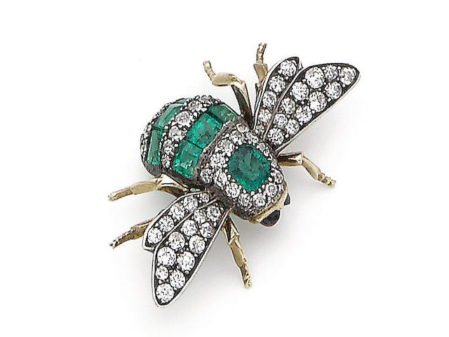 An emerald, ruby and diamond bee brooch/hair ornament,