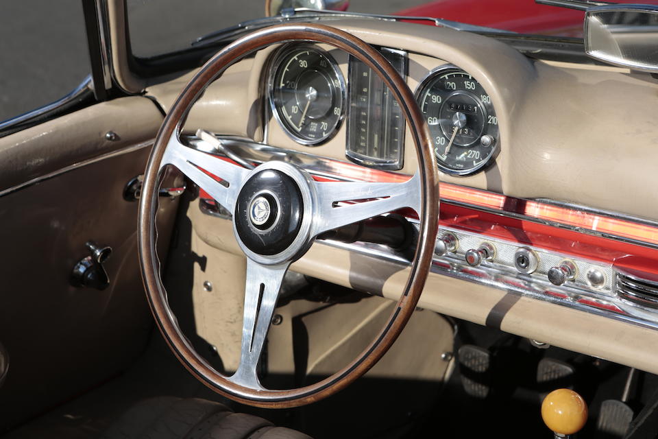 M&#234;me propri&#233;taire depuis 1972,1958 Mercedes-Benz 300SL Roadster avec son hard-top d'usine