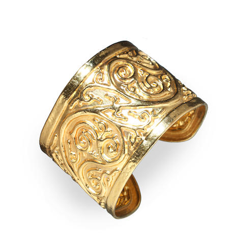 Bonhams : Ilias Lalounis: An 18ct gold cuff bangle (5)