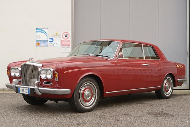 Une des 17 exemplaires en conduite &#224; gauche,Bentley S&#233;rie T Two-Door Saloon Coup&#233; 1966