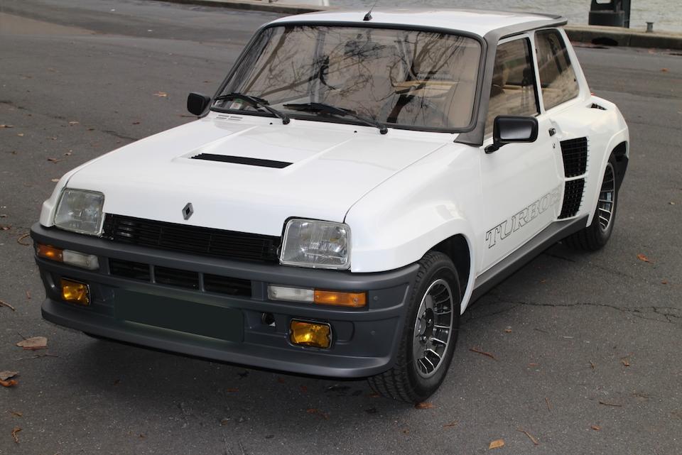 Livr&#233;e neuve en France avec seulement 17.600km au compteur,Renault 5 Turbo 2 1986