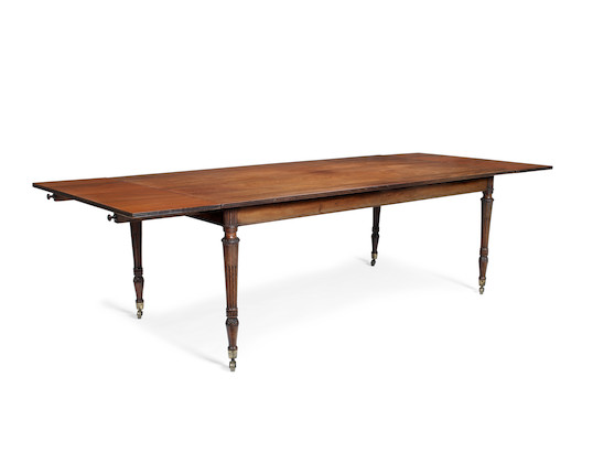 A Victorian mahogany dining table image 1