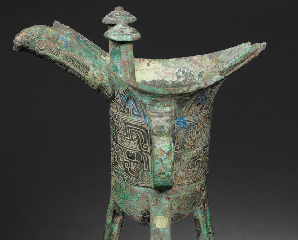 An archaic bronze inscribed ritual wine vessel, jue Late Shang Dynasty, 12th-11th century BC (2)