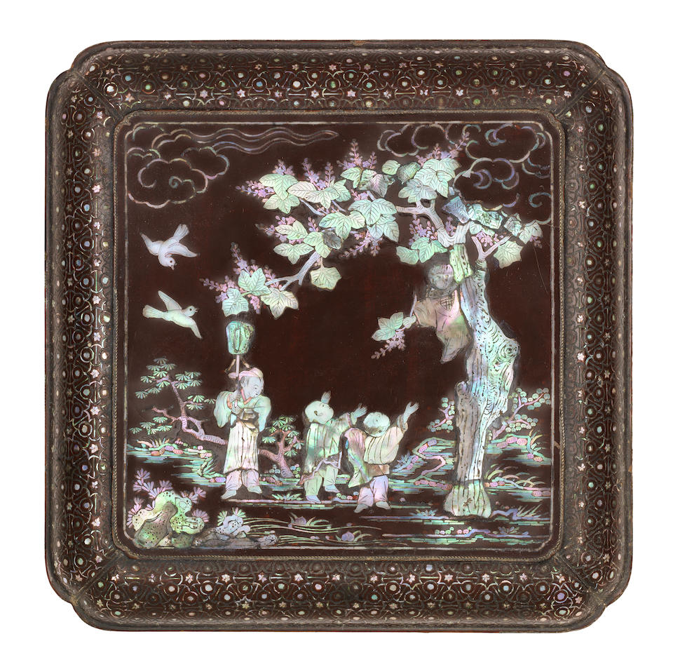 A mother-of-pearl and silver-wire-inlaid three-tiered box and cover 16th/17th century (4)