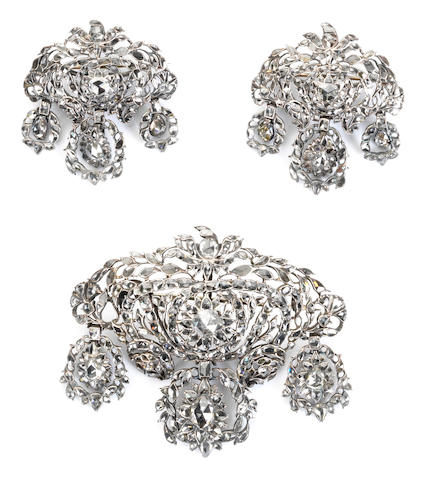 A diamond girandole brooch and pair of earrings, Portuguese,