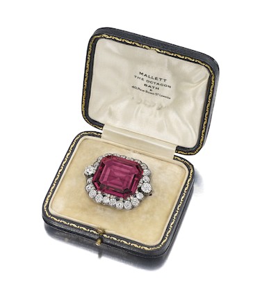 An exceptional 19th century spinel and diamond jewel image 11