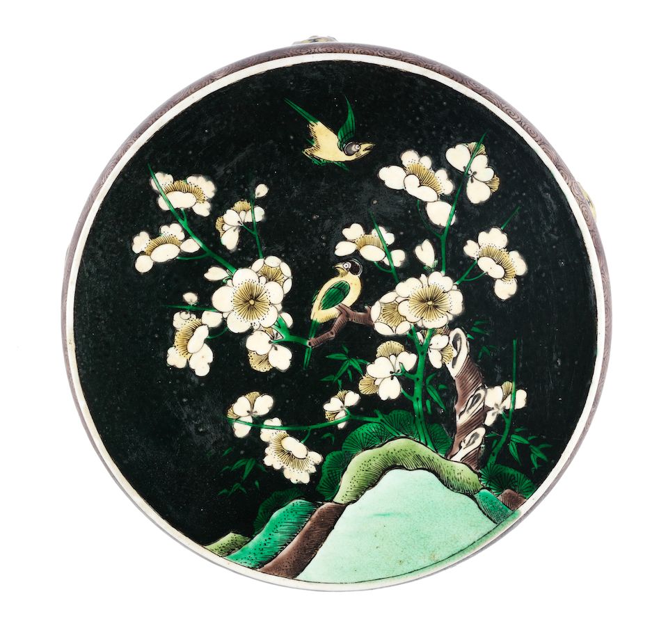 A famille noire biscuit stand Kangxi (2)