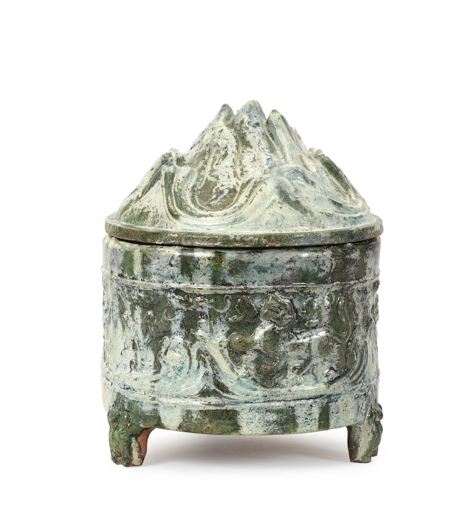 A green-glazed 'immortal island' jar and cover Eastern Han Dynasty (2)