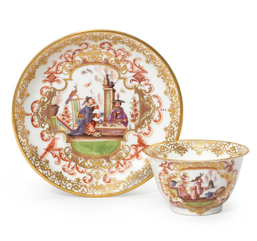A Meissen teabowl and saucer, circa 1723-25