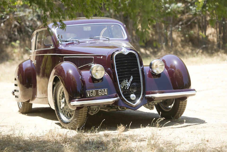 Expos&#233;e au Concours d'&#201;l&#233;gance de Pebble Beach ,Alfa Romeo 6C 2300B berlinette 1937