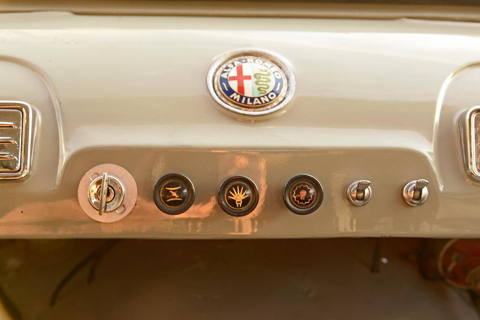 Alfa Romeo &#171; Autotutto &#187; Romeo 2 minibus 1961