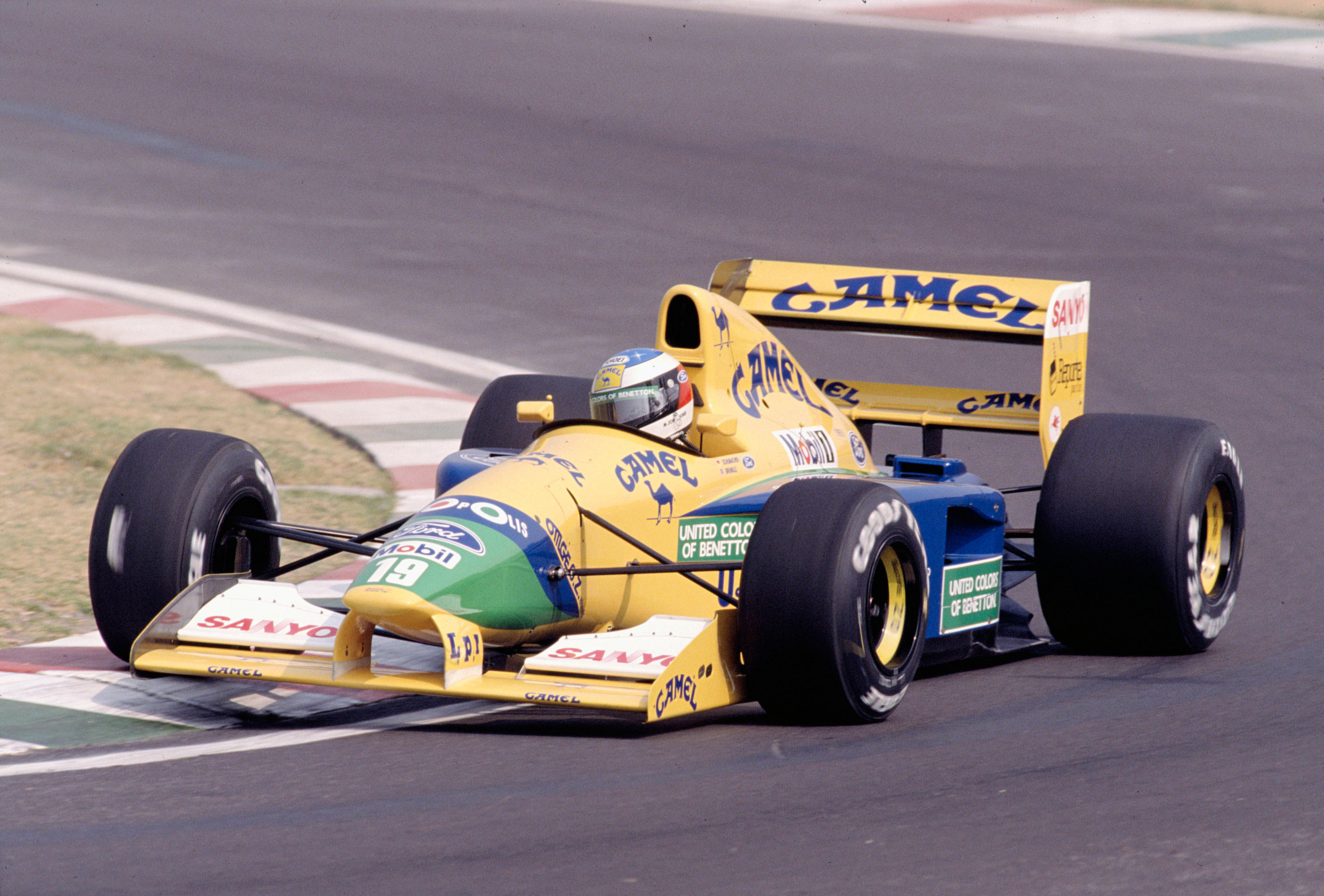 Benetton Martin Brundle Of Great Britain Of The Camel Benetton Ford OLD F1 RACING PHOTO 