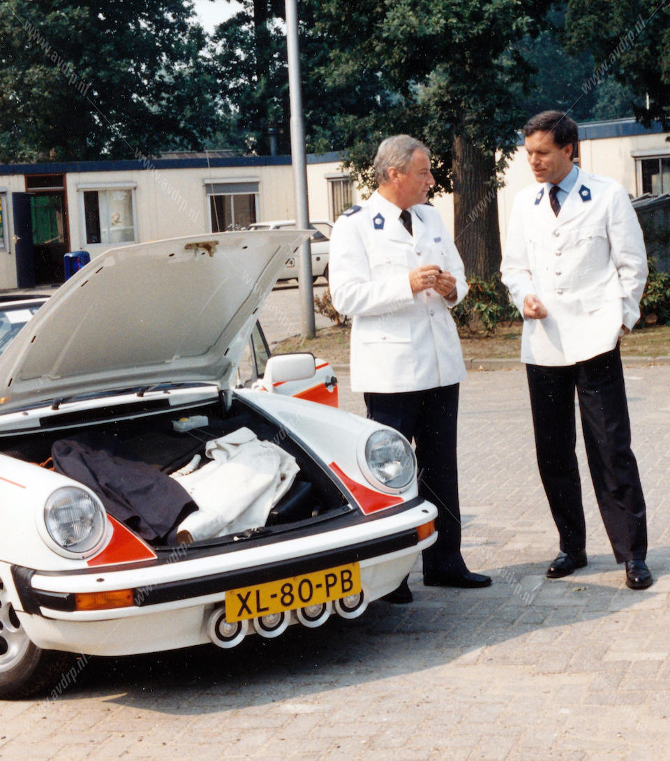 One of the very last examples delivered new to the Dutch Rijkspolitie,1989 Porsche 911 Carrera 3.2 Targa Rijkspolitie 'ALEX 12.24'  Chassis no. WPOZZZ91ZKS140968  Engine no. 63K03641