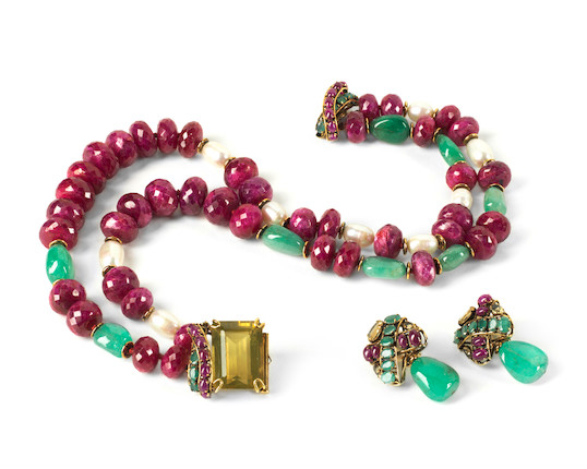 AN IRADJ MOINI BEADED NECKLACE AND CLIP EARRINGS, (2) image 1