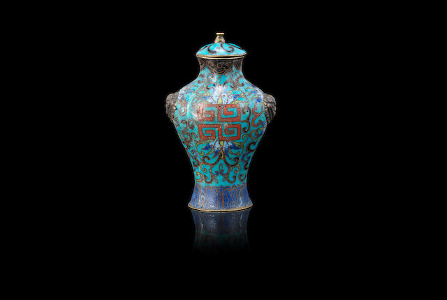 A cloisonné enamel snuff bottle Late Qing Dynasty (2) image 1