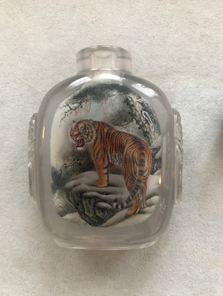 A Chinese inside-painted 'tiger' rock crystal snuff bottle Attributed to Liu Shouben, dated by inscirption 1969 image 9