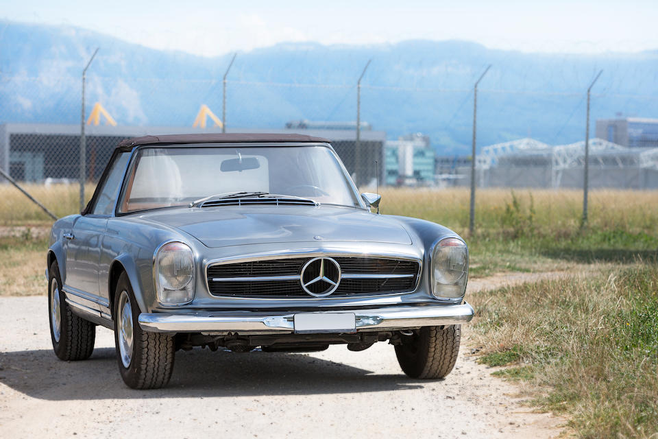 Mercedes-Benz  280 SL bo&#238;te manuelle ZF cinq rapports Cabriolet avec Hardtop 1968