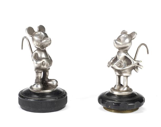 Mickey Mouse and Minnie Mouse mascots,   ((2))