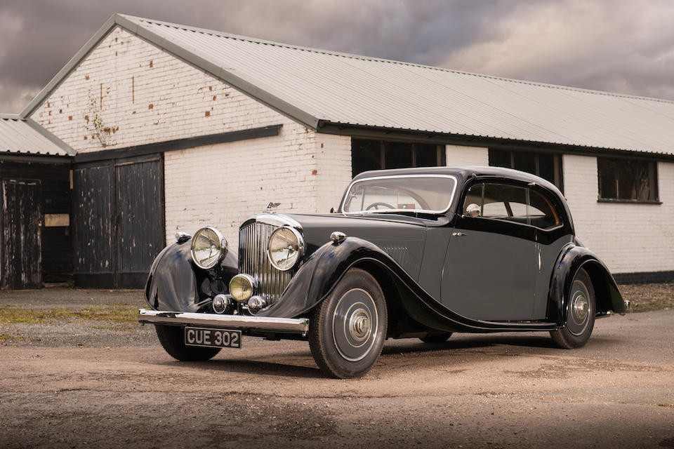 Bentley  4 1/4 litres &#171; Aerofoil &#187; berline sport 1937