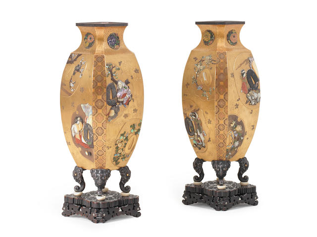 A magnificent pair of gold-lacquer and inlaid Shibayama vases with en-suite stands By Shibayama Yasumasa, Meiji era (1868&#8211;1912), late 19th century (4)
