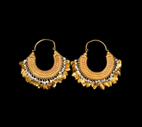 A pair of gold pendent earrings from the collection of Maharani Jindan Kaur (1817-63), wife of Maharajah Ranjit Singh, the Lion of the Punjab (1780-1839) Punjab, probably Lahore, first half of the 19th Century(3) image 2