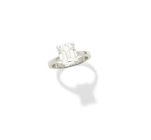 Big Diamond Single-Stone Ring