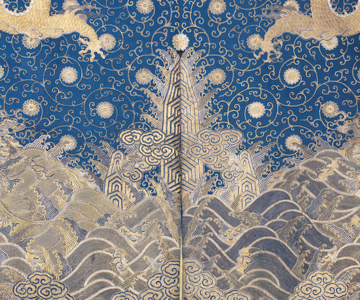 An extremely rare Imperial 'Twelve Symbol' Dragon Robe, jifu Qianlong image 4