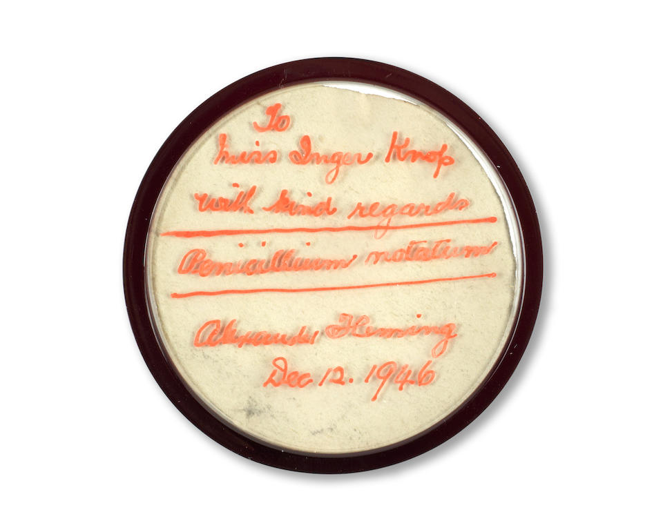 FLEMING (SIR ALEXANDER) Presentation sample of penicillin, mounted by Fleming in the original medallion presentation case, with autograph covering letter, London, 12 and 13 December 1946