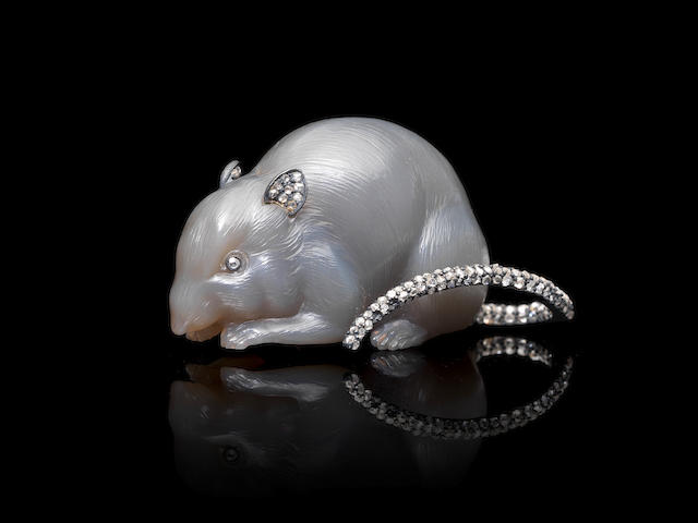 A grey agate figure of a mouse set with silver-mounted diamondsFaberg&#233;, circa 1900, scratched inventory number 4192